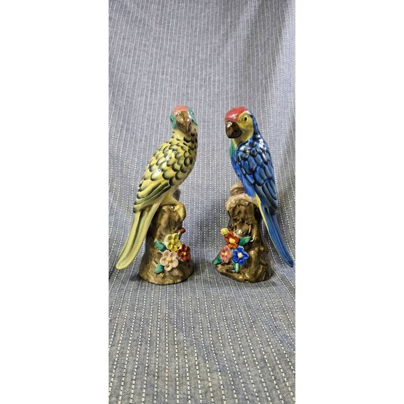 Vintage Majolica Parrot Figurine - Picture 2 of 9